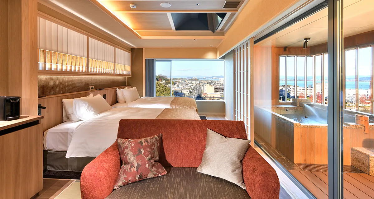 Semi-suite Japanese-style room